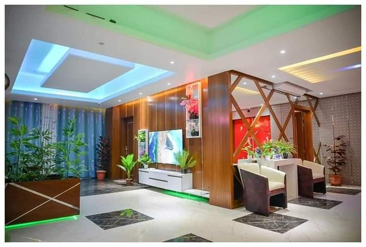 Lobby and lounge area at Royal Park Guest House