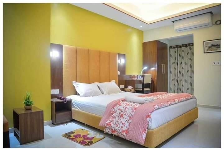 Executive Queen Room with work desk, Royal Park Guest House Dhaka